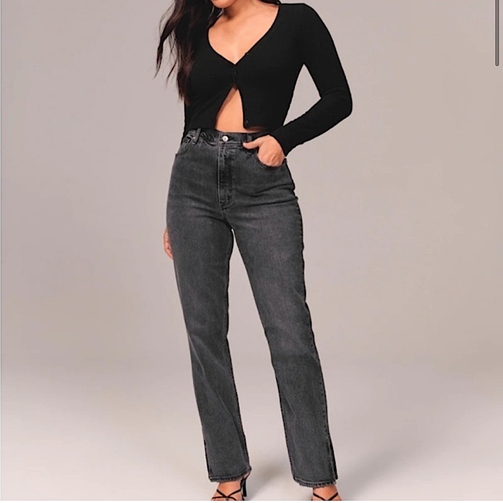 Abercrombie & Fitch 90’s Straight Ultra High Rise Jeans